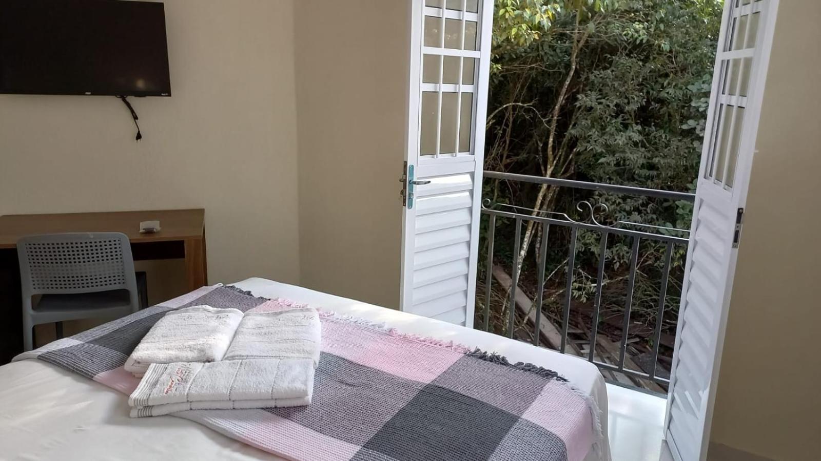 Pousada Monte Das Candeias Guaramiranga Kültér fotó